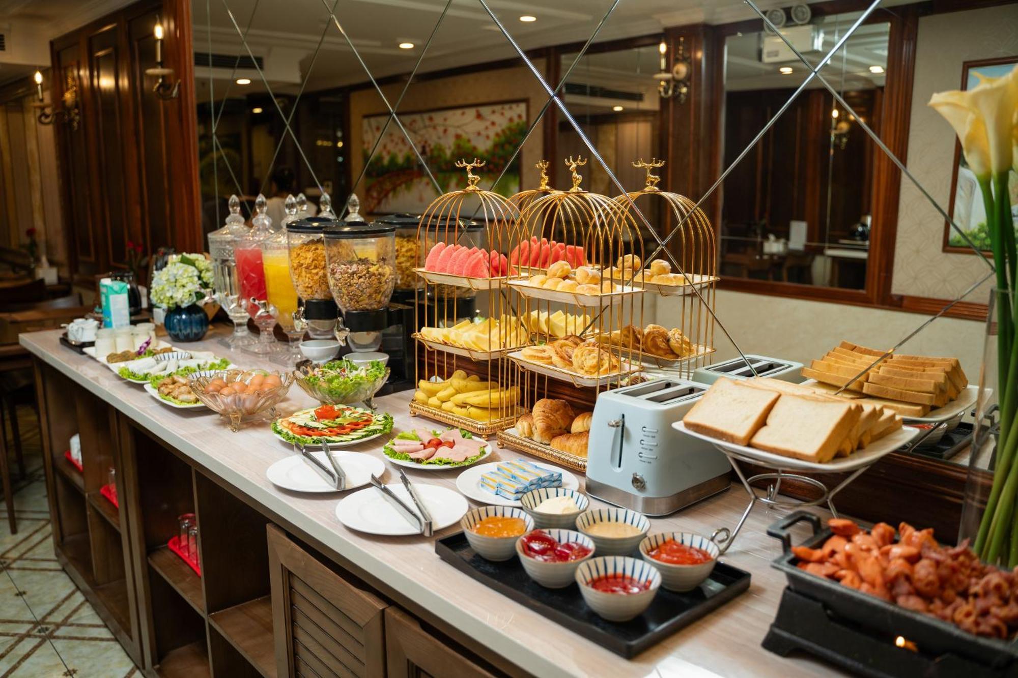 The West Hotel & Spa Hanoi Exteriör bild
