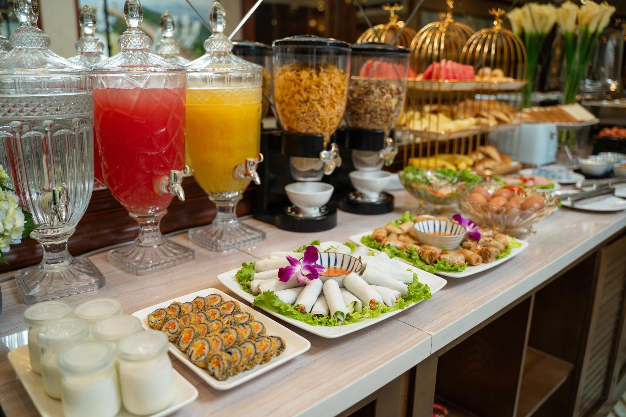 The West Hotel & Spa Hanoi Exteriör bild