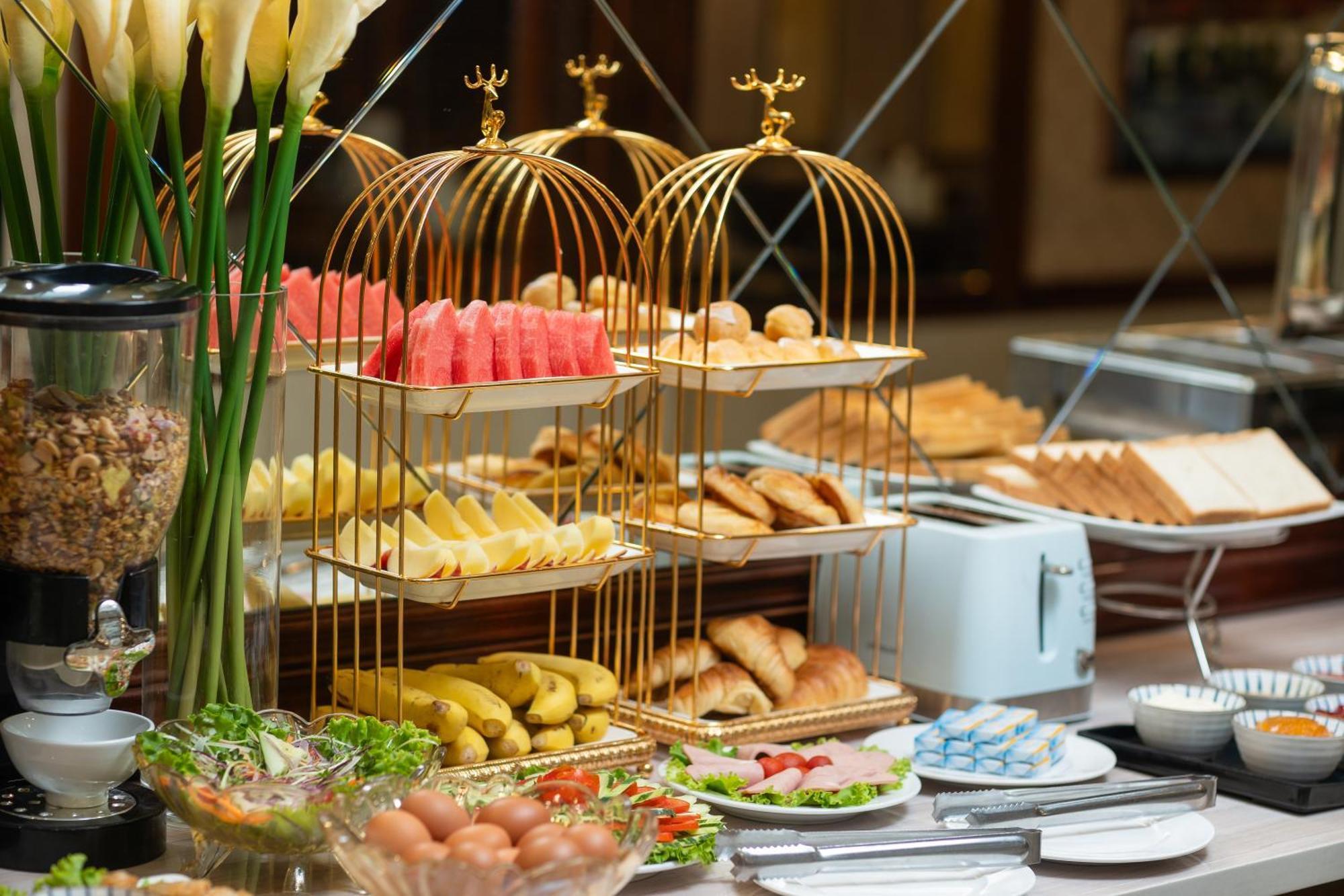 The West Hotel & Spa Hanoi Exteriör bild