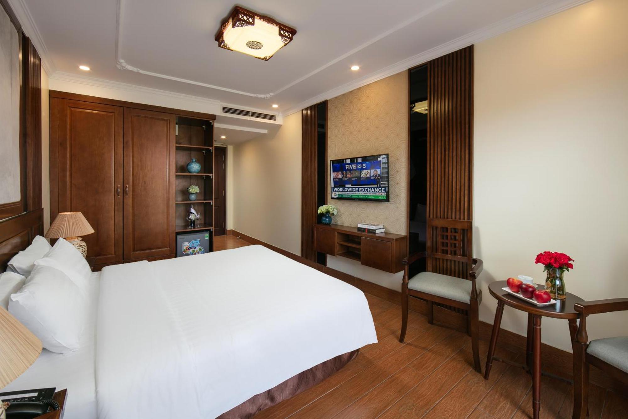 The West Hotel & Spa Hanoi Exteriör bild